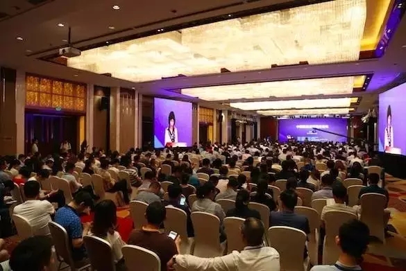 案例|中國服裝定制高峰論壇暨浙江省時尚產業(yè)聯(lián)合會成立大會
