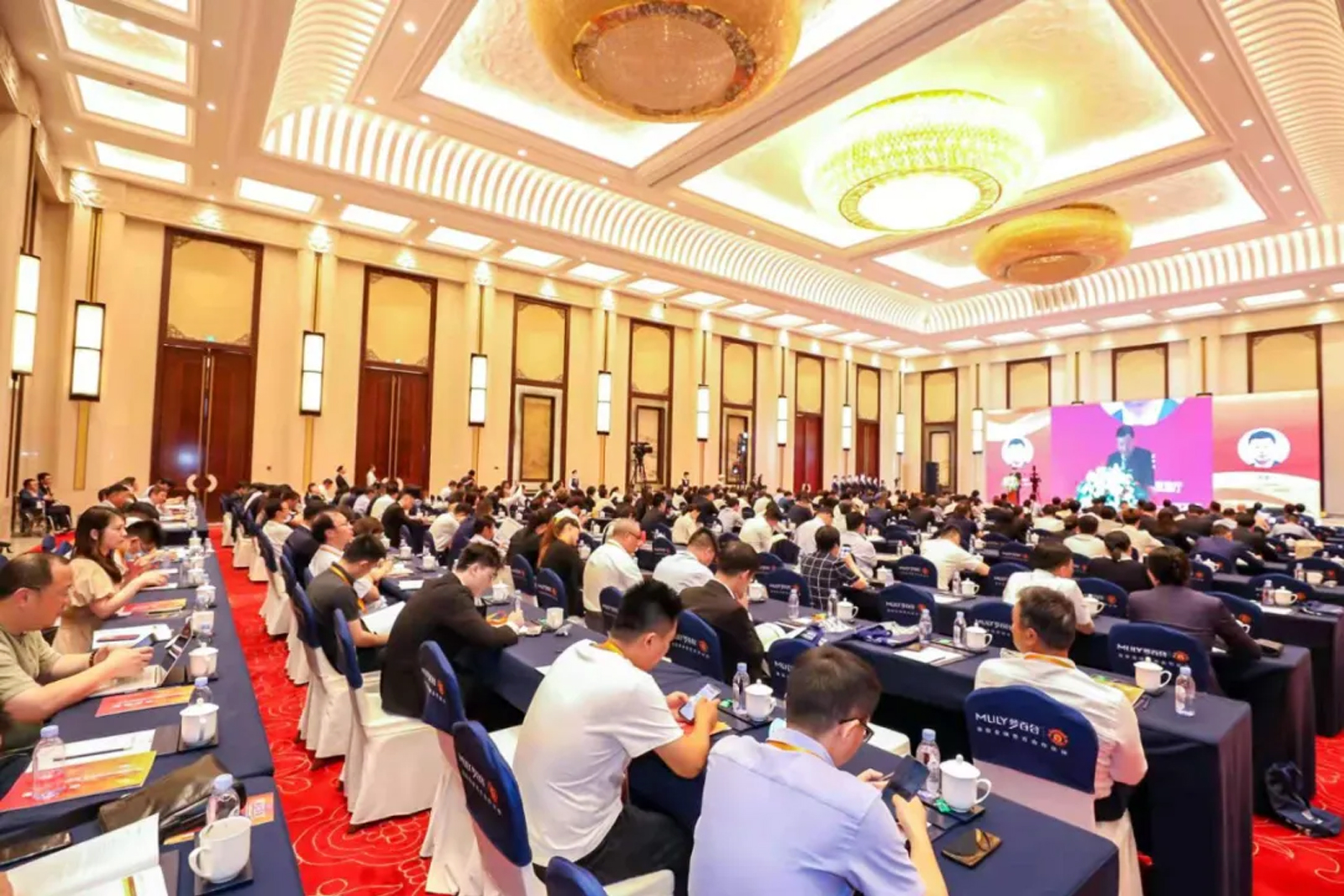 浙江省飯店業(yè)協(xié)會(huì)會(huì)員代表大會(huì)現(xiàn)場